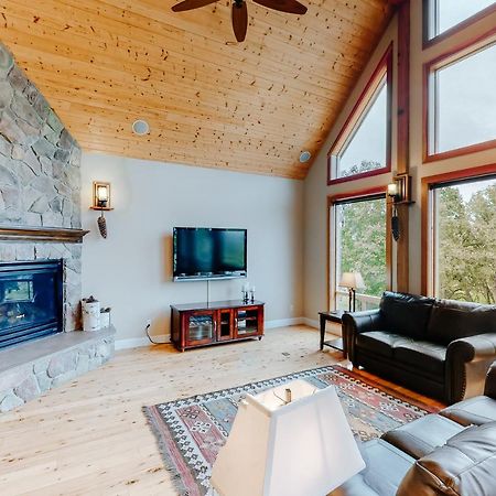 The Lodge At Diamond Woods Eugene Bagian luar foto
