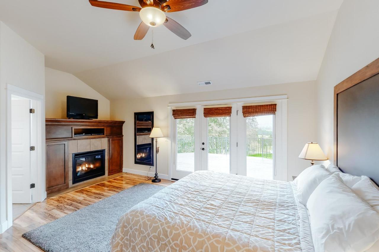 The Lodge At Diamond Woods Eugene Bagian luar foto