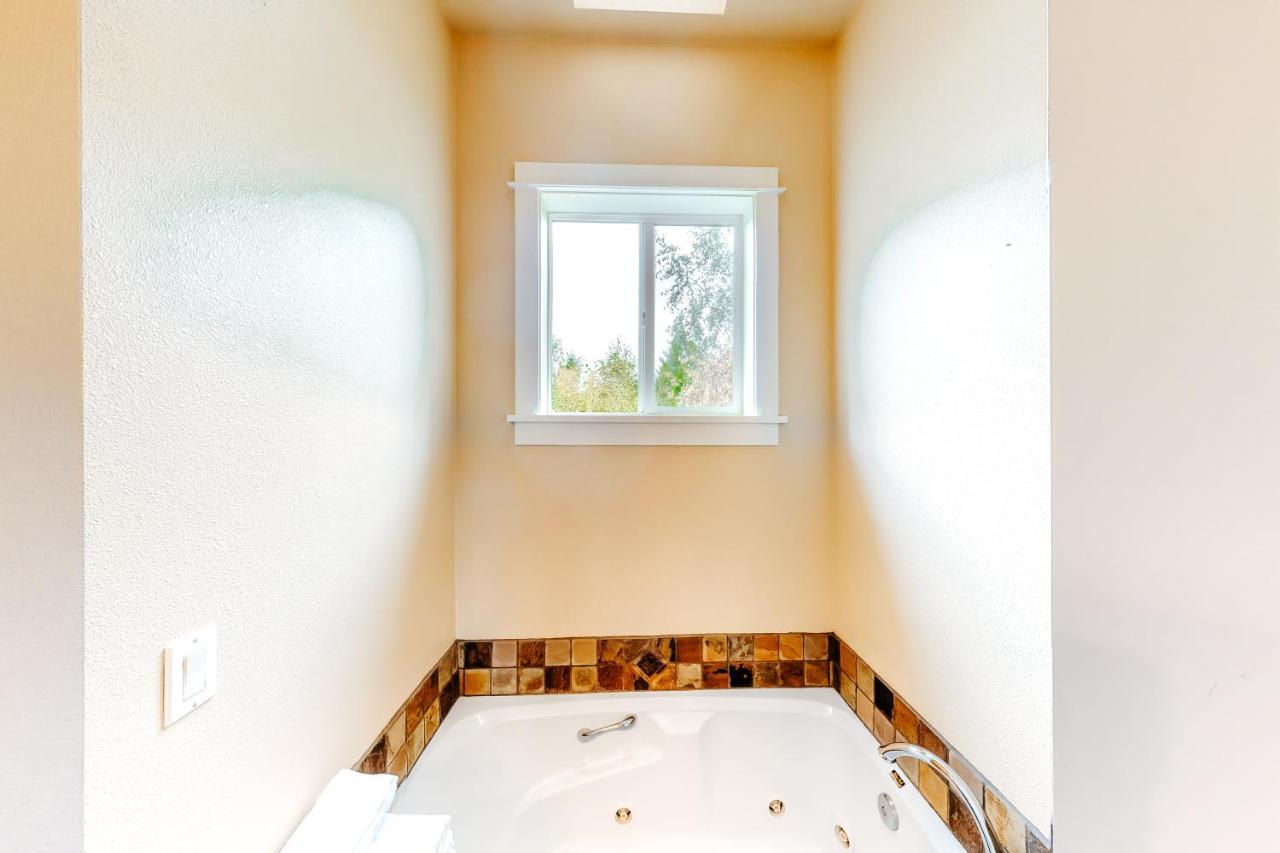 The Lodge At Diamond Woods Eugene Bagian luar foto