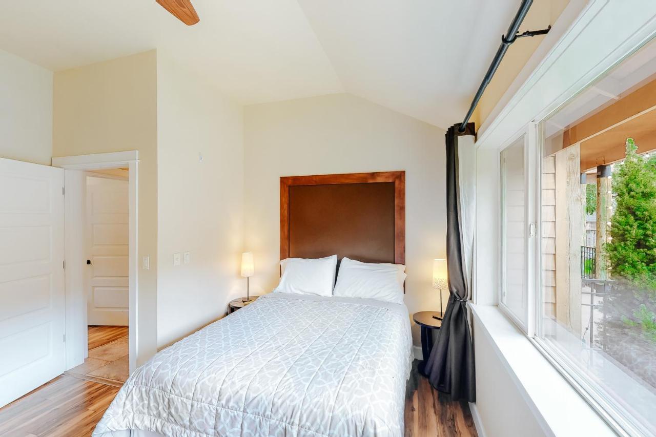 The Lodge At Diamond Woods Eugene Bagian luar foto