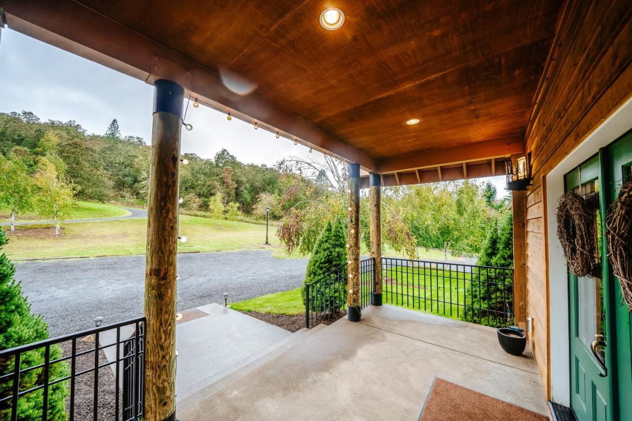 The Lodge At Diamond Woods Eugene Bagian luar foto
